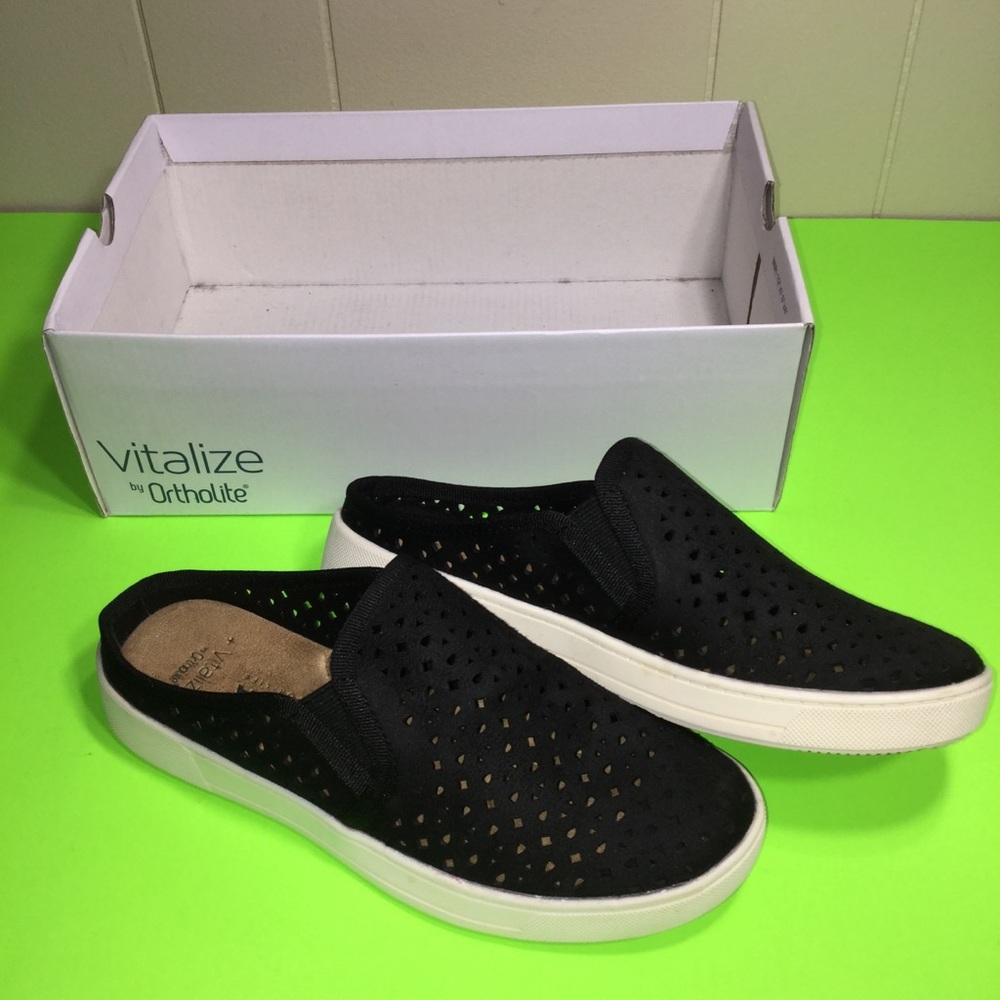 Sonoma Vitalize by Ortholite Size 5 Slip ons